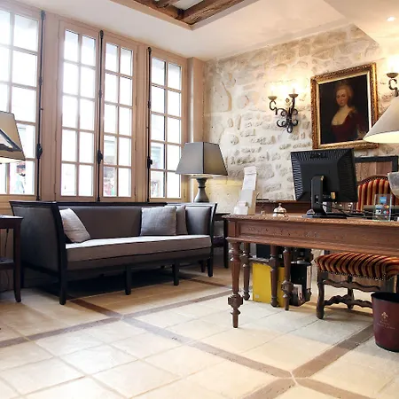 Hotel Saint-Louis en L'Isle-3
